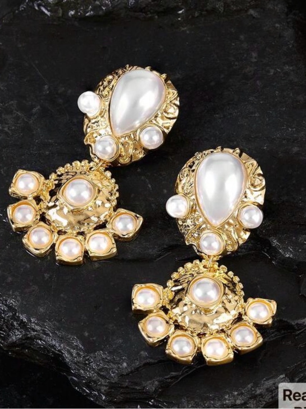 Vintage style elegant pearl earrings